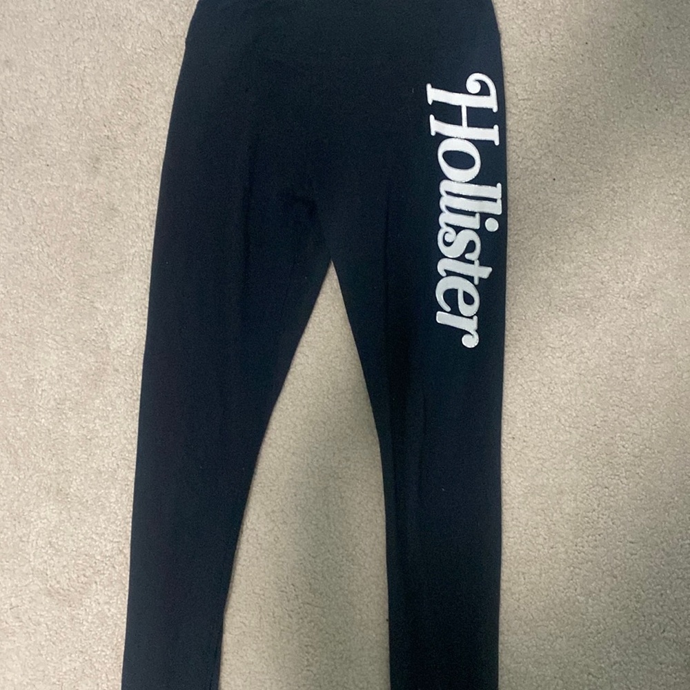 Hollister leggings in prime condition